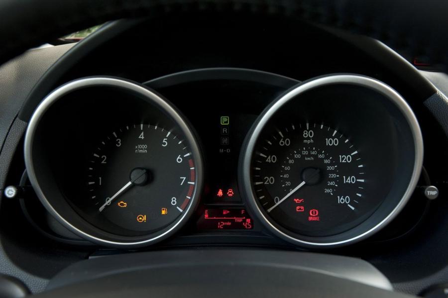  Mazda5 2012 года  (фото 59 из 94)